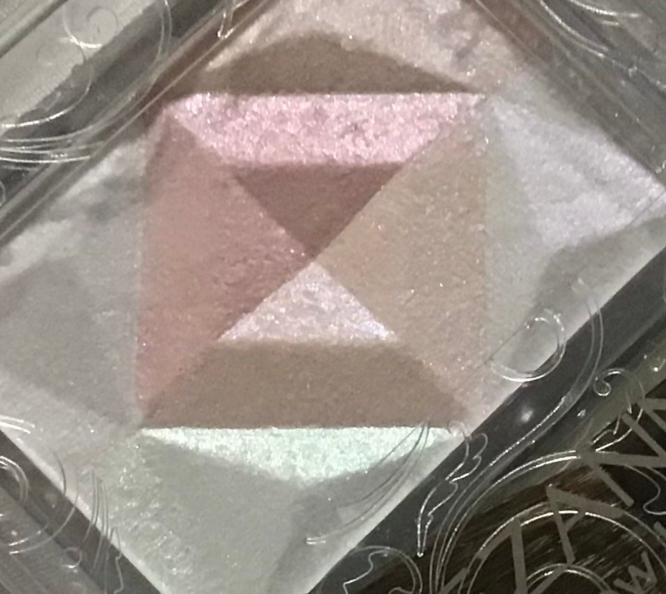 パールグロウハイライト/CEZANNE/ハイライト・シェーディングを使ったクチコミ(5枚目)