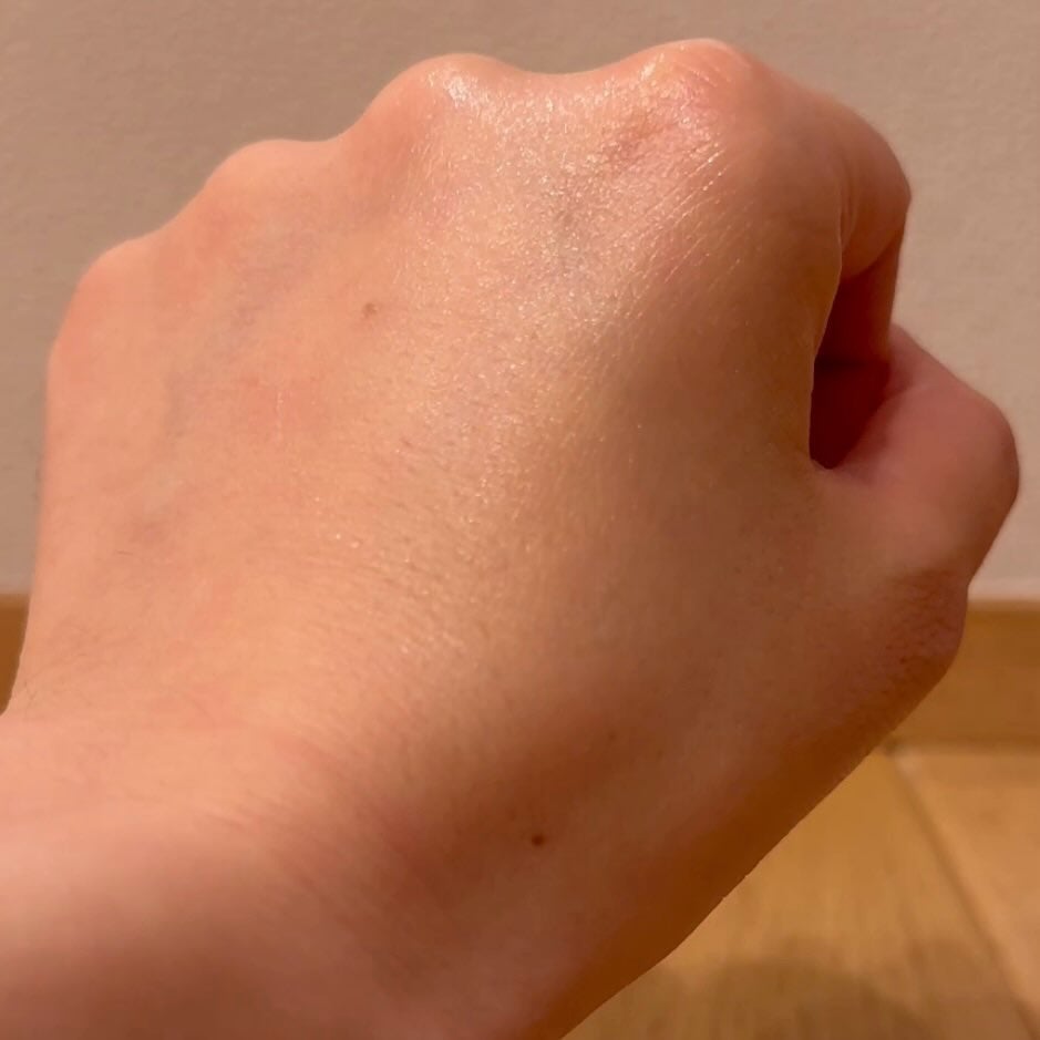 a.yama3 on LIPS 「毎日暑くて☀️汗をかいたら拭き、エアコンで涼み…🍉 ふと鏡を見..」(8枚目)