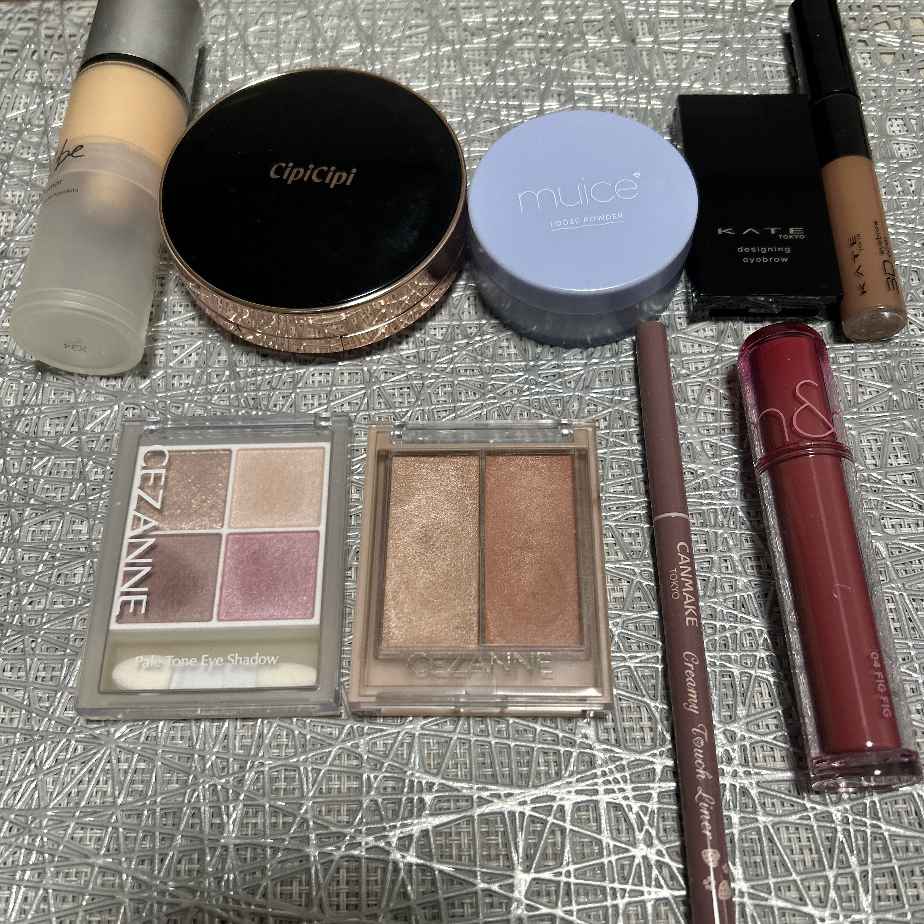 ケイト デザイニングアイブロウ 3D（デュアルコントゥアカラー） EX-5 ブラウン系 × クールコントゥア/KATE/パウダーアイブロウを使ったクチコミ（1枚目）