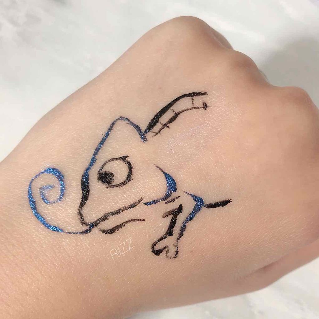 カメレオンチェンジライナー/ロレアル パリ/リキッドアイライナーを使ったクチコミ(3枚目)