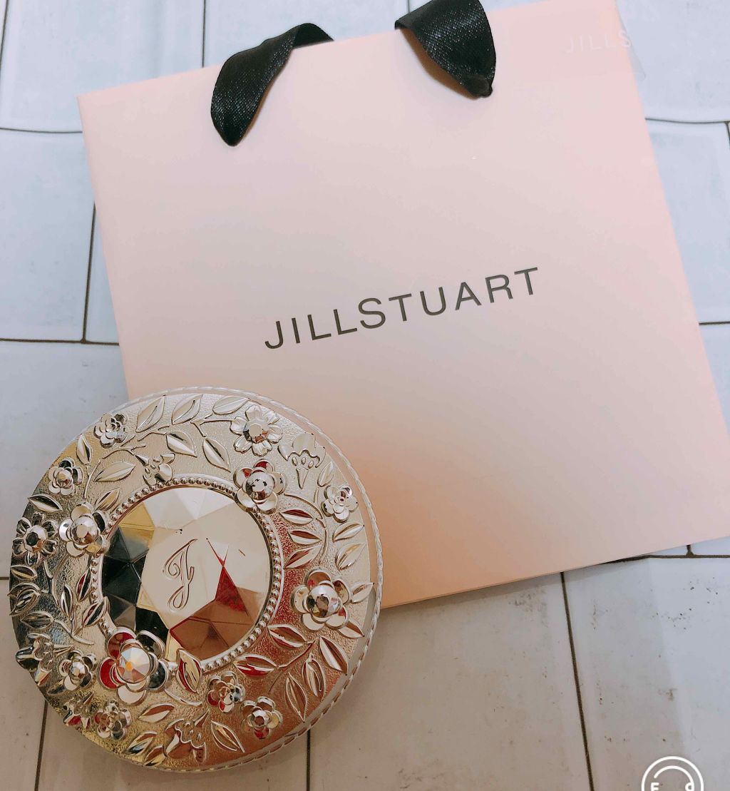 クリスタルルーセント フェイスパウダー/JILL STUART/プレストパウダーを使ったクチコミ(1枚目)