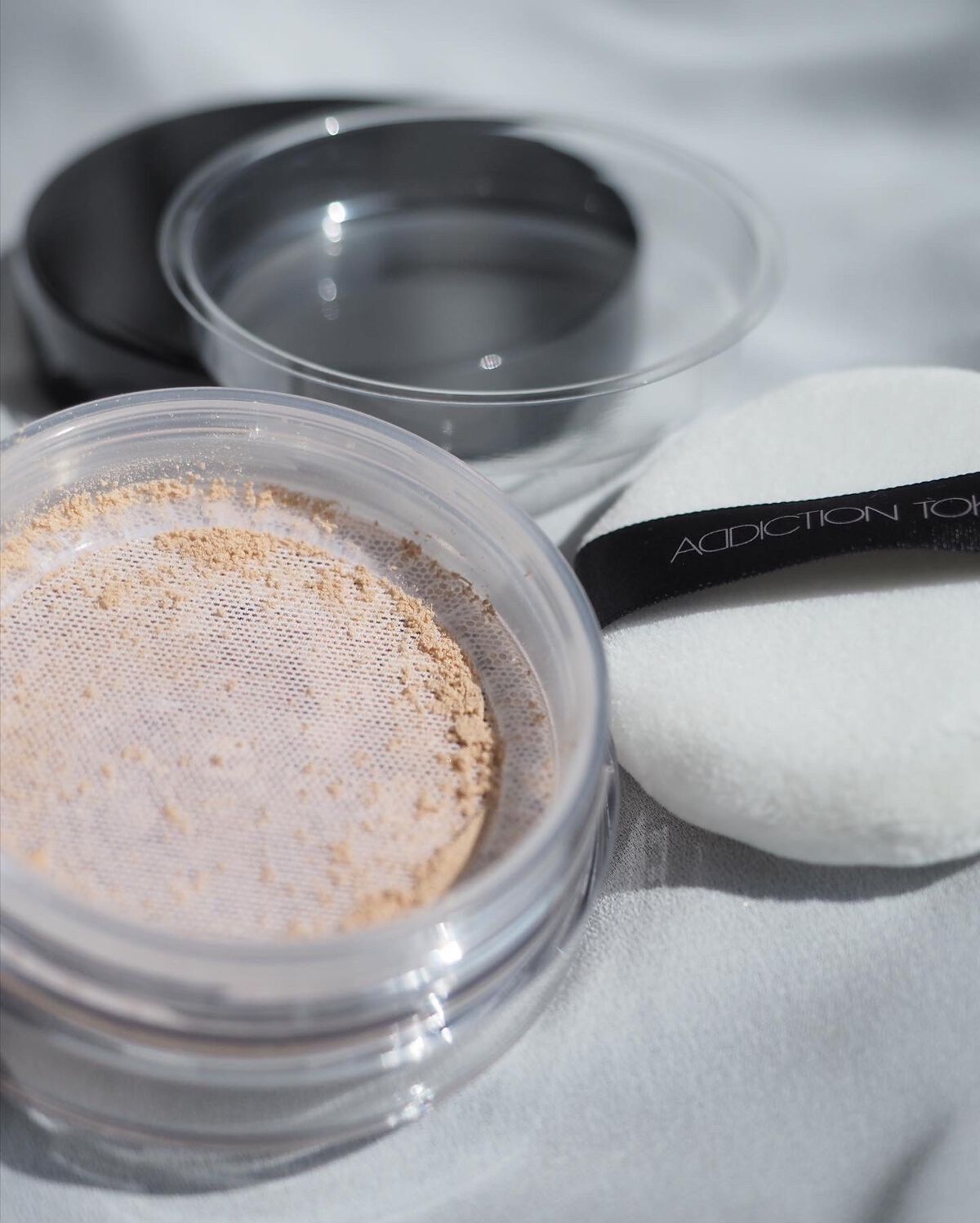 インビジブル エッセンス ルースパウダー グロウ/ADDICTION/ルースパウダーを使ったクチコミ（2枚目）