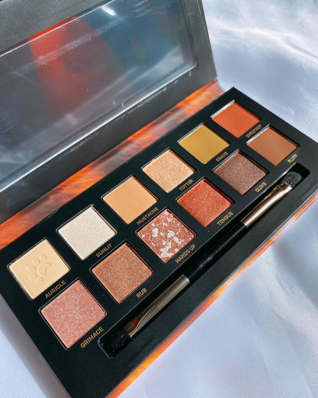 エクスプローラ12色 動物アイシャドウパレット｜PERFECT DIARYの使い方