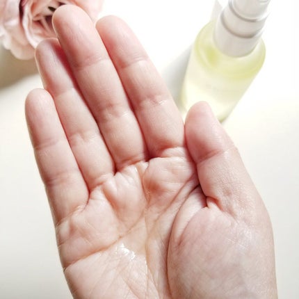 スタイリングオイル<タイト&ウェット>/COHARU/ヘアオイルを使ったクチコミ(4枚目)