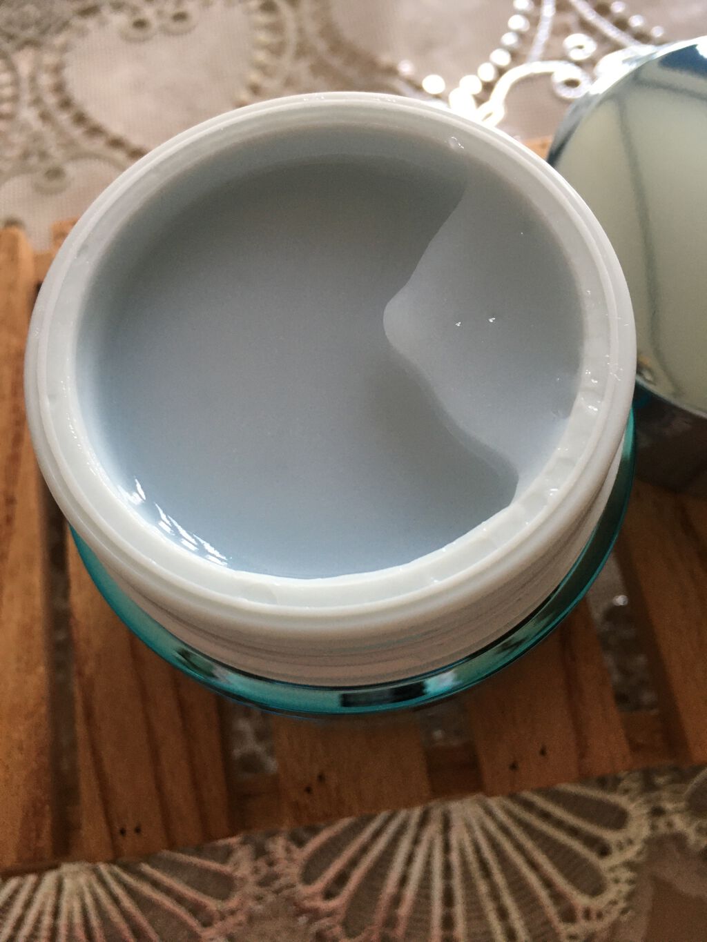 cherry on LIPS 「ソフィーナipの洗顔後の肌にいきなり2つの美容液⭐️化粧水や乳..」(2枚目)