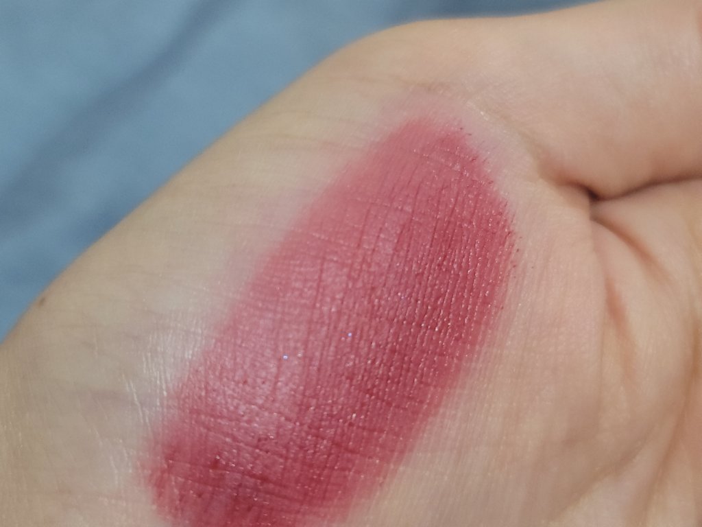 スリムフィットリキッドベルベット LV007 カム・クローサー/hince/口紅を使ったクチコミ（2枚目）