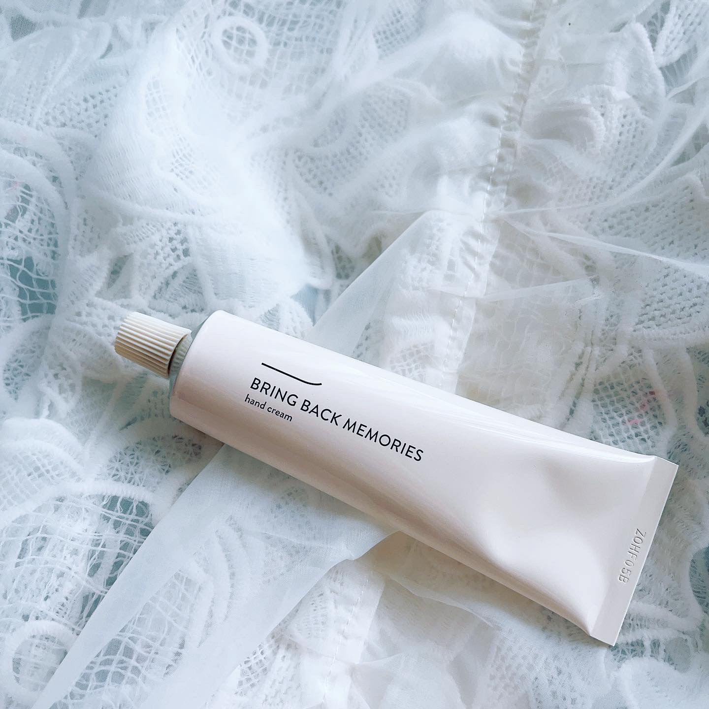 バックトゥーマイメモリーズハンドクリーム/SIORIS/ハンドクリームを使ったクチコミ（2枚目）