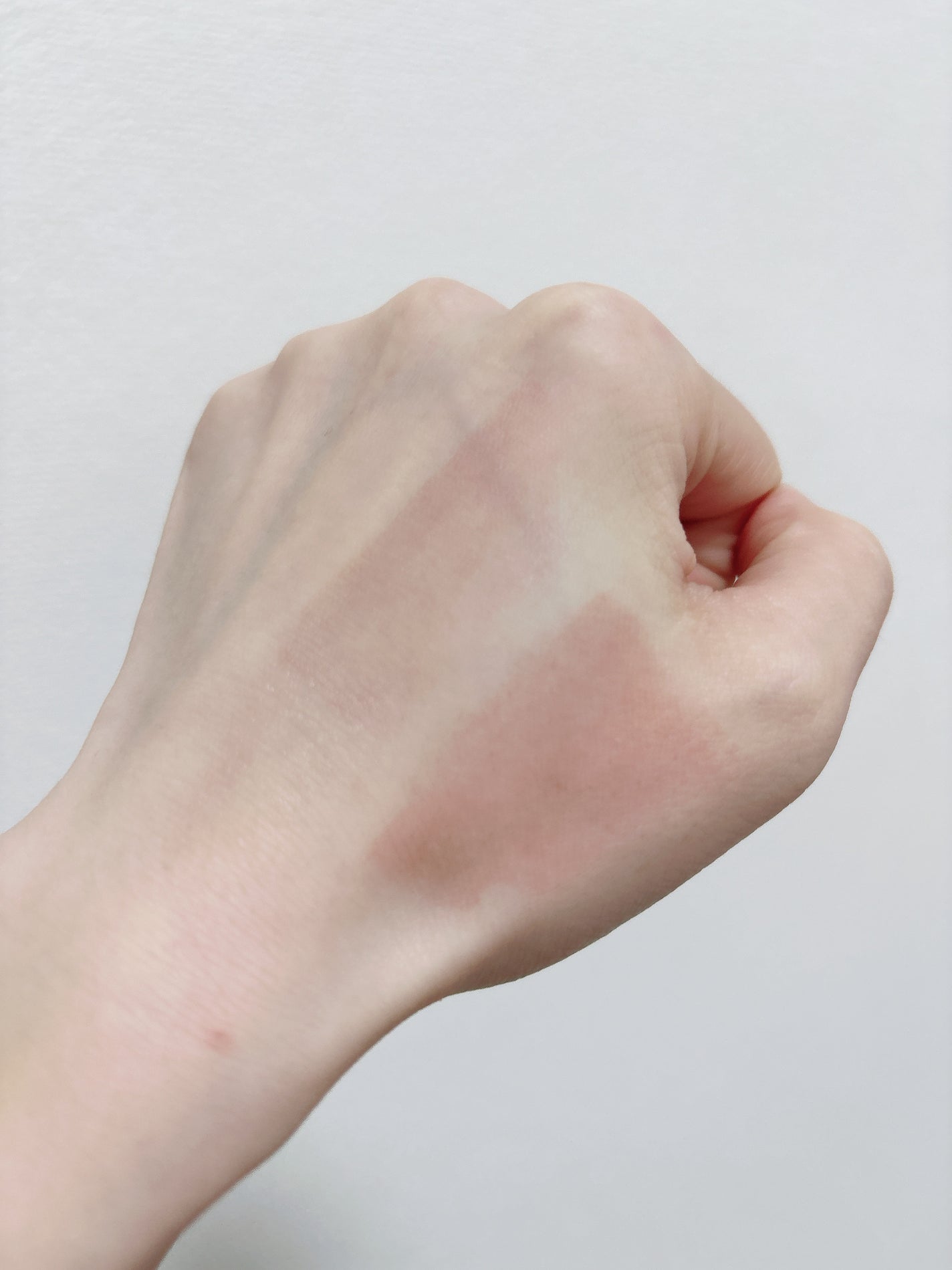 ロウグロウジェルティント/hince/リップティントを使ったクチコミ(4枚目)