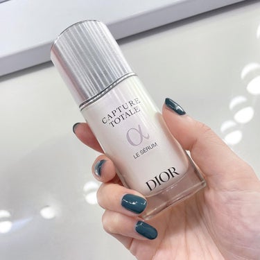 Dior カプチュール トータル ル セラムのクチコミ「新商品ルセラム🫧

DIOR様( @diorbeauty )の
カプチュールトータル ル セラ.....」（2枚目）