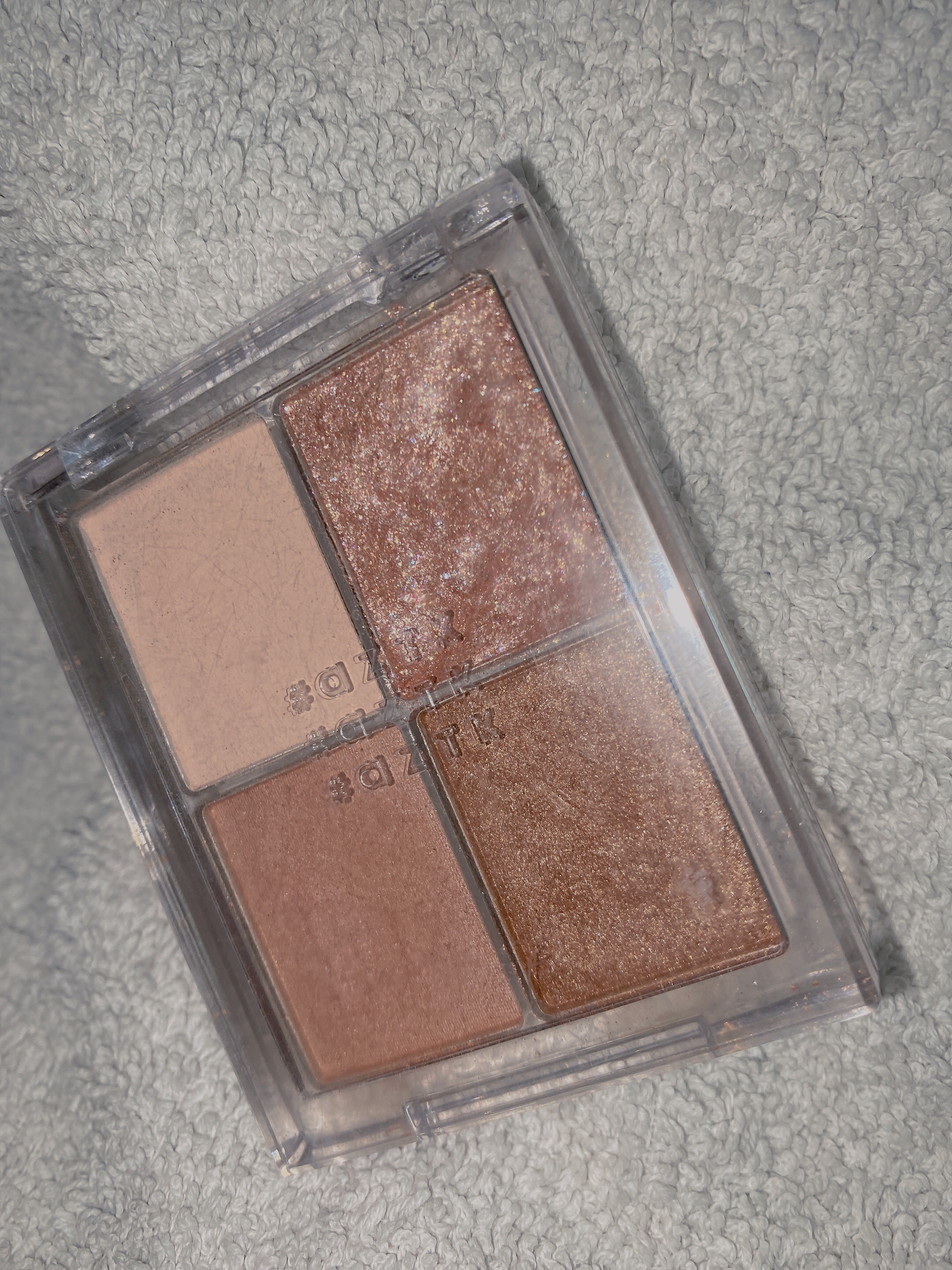 4色アイシャドウパレット/aZTK/アイシャドウパレットを使ったクチコミ（1枚目）