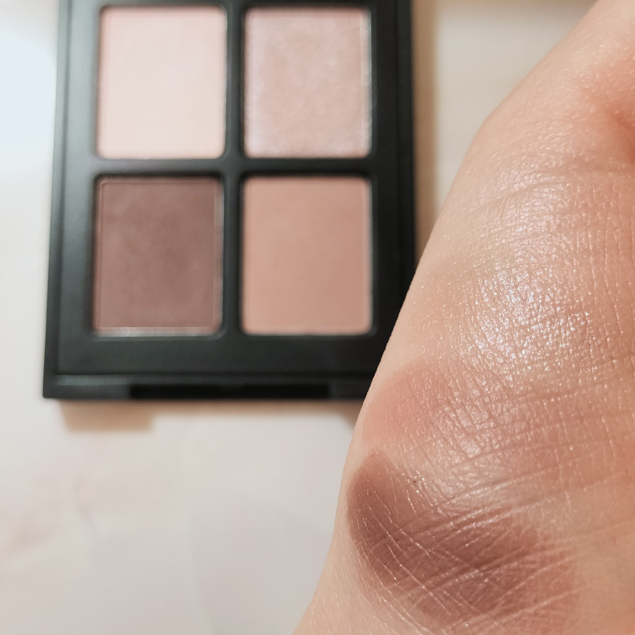 エトワルローズ 4色アイシャドウ 13 キャネル/Étoile Rose/アイシャドウパレットを使ったクチコミ（2枚目）