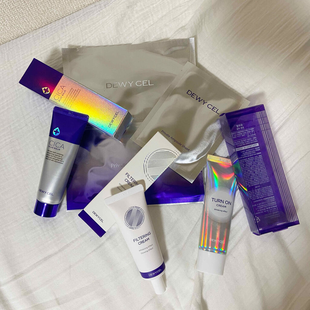 💡プライベートケアマスク
植物幹細胞成分の新感覚プレミアムマスク！
週に一回のスペシャルケアです💫

上と下に別れた２つのシートで部位によって違う悩みに適応したケアができる！！
ヒタヒタの液で保湿力も抜群😴

💡シカプラスクリーム
