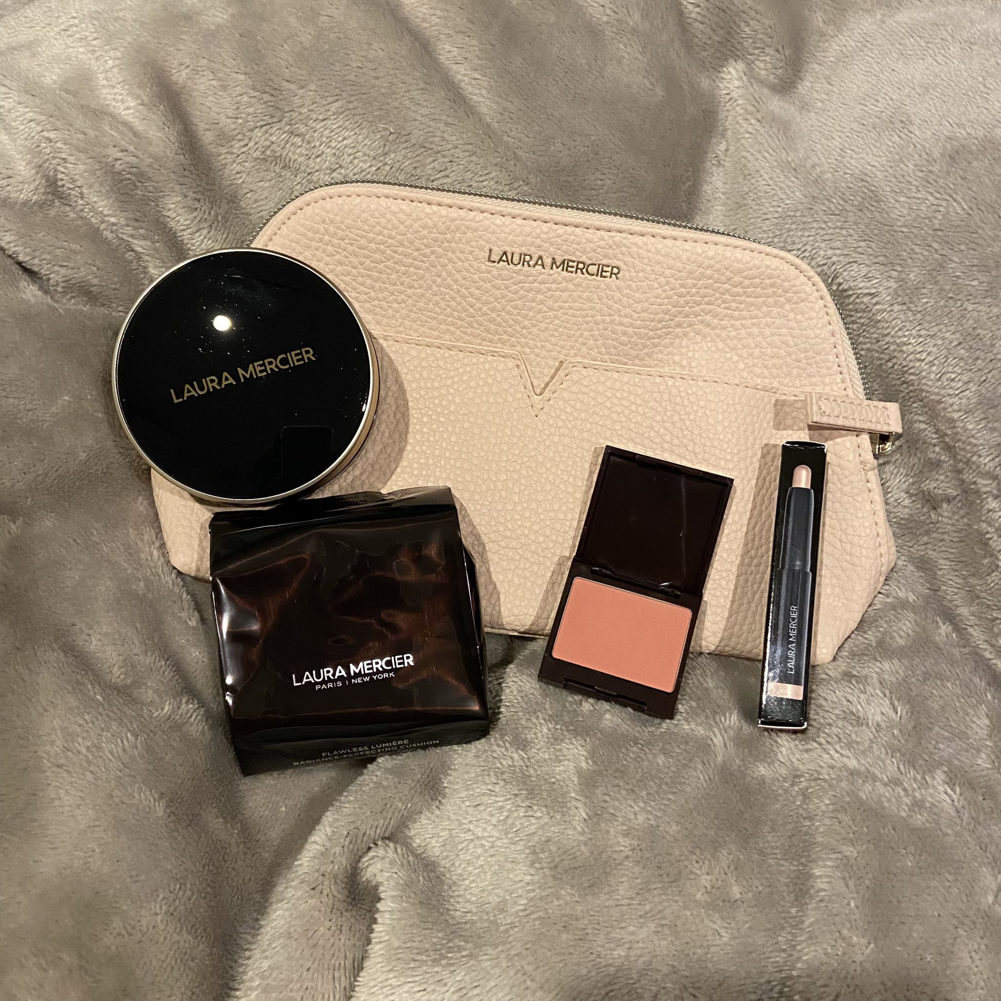 キャビアスティック アイカラー/ローラ メルシエ/スティックアイシャドウを使ったクチコミ（1枚目）