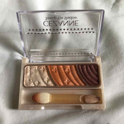 トーンアップアイシャドウ/CEZANNE/アイシャドウパレットを使ったクチコミ(2枚目)