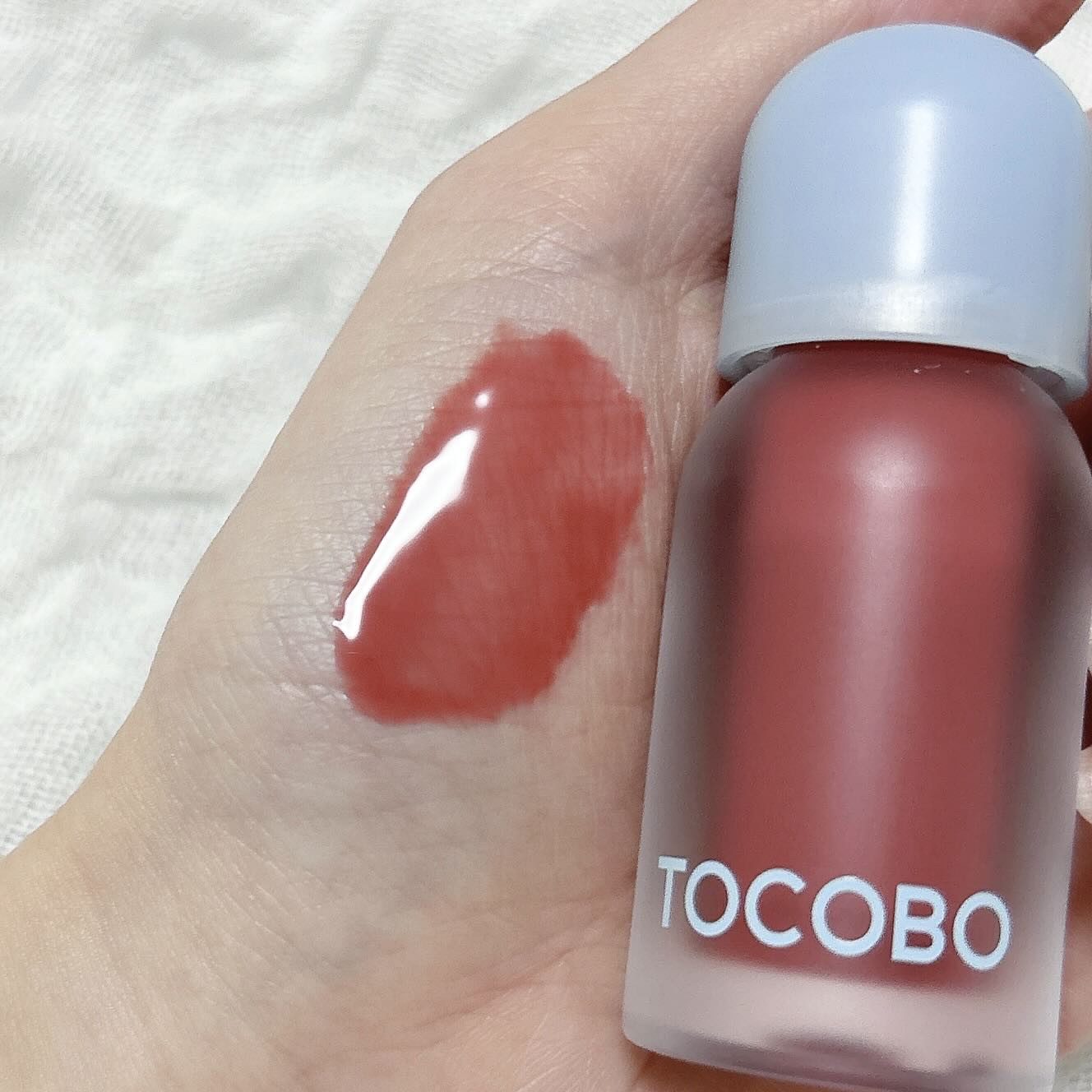 ジューシーベリープランピングリップオイル/TOCOBO/リップグロスを使ったクチコミ（2枚目）