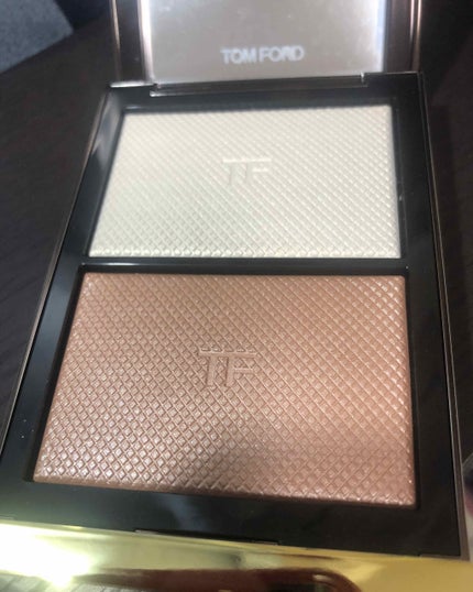 スキン イルミネイティング パウダー デュオ/TOM FORD BEAUTY/プレストパウダーを使ったクチコミ(2枚目)