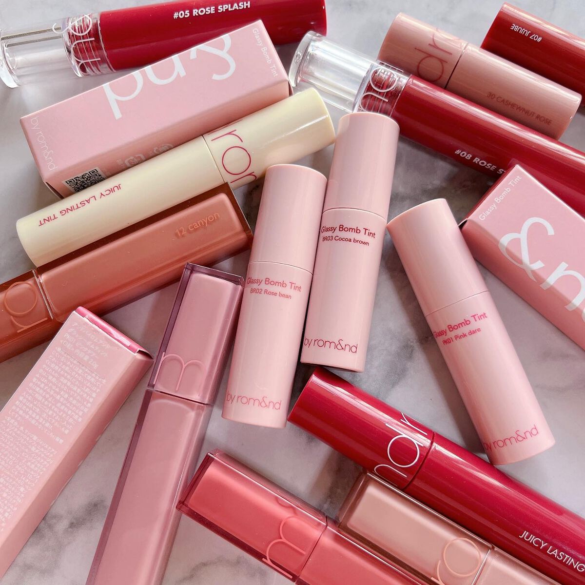 アンドバイロムアンド　グラッシーボムティント/&nd by rom&nd/リップティントを使ったクチコミ（3枚目）