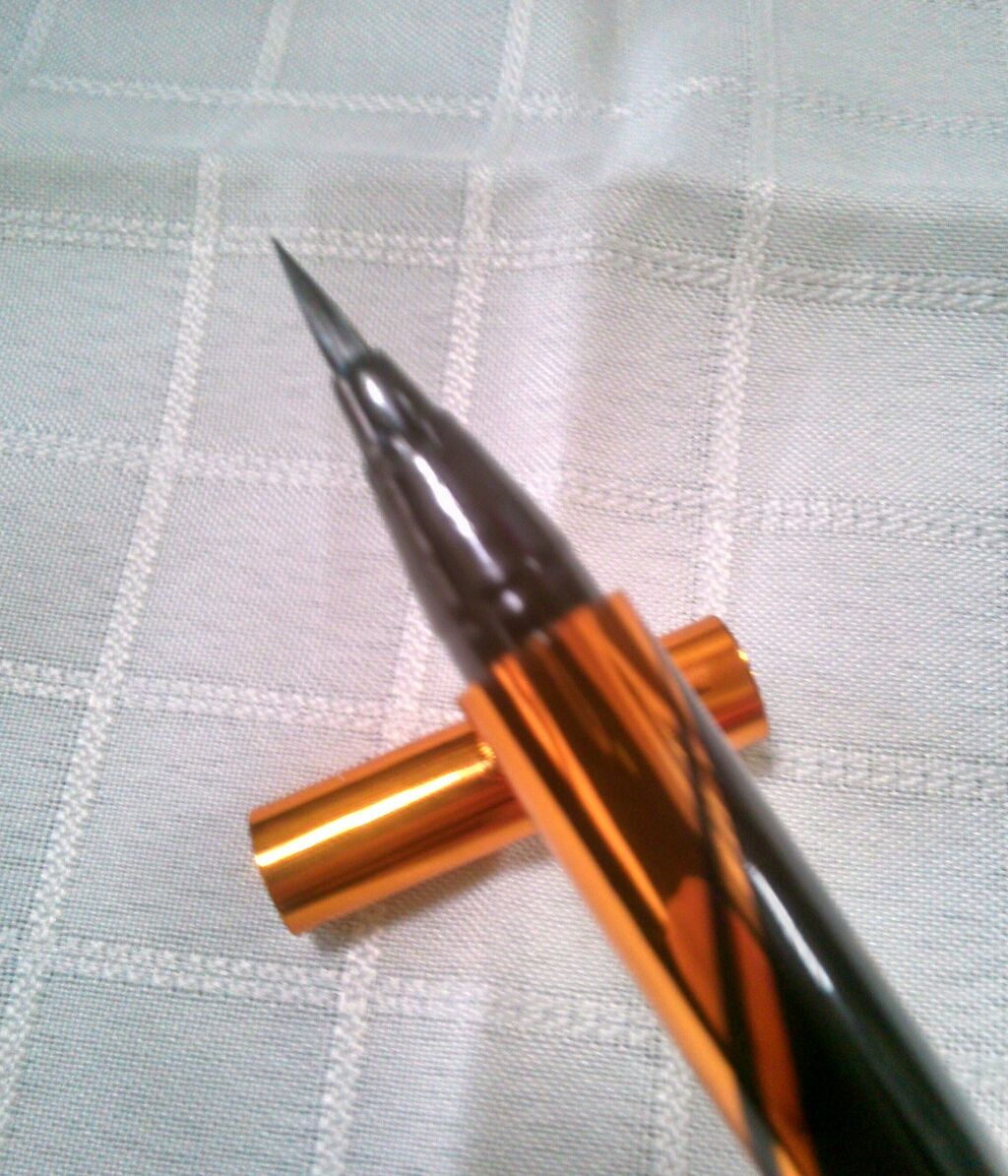 ハイパーシャープ ライナー R/MAYBELLINE NEW YORK/リキッドアイライナーを使ったクチコミ(2枚目)