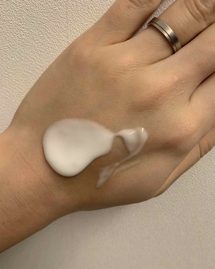 evodia ハンドクリーム with olive oil/evodia/ハンドクリームを使ったクチコミ(2枚目)