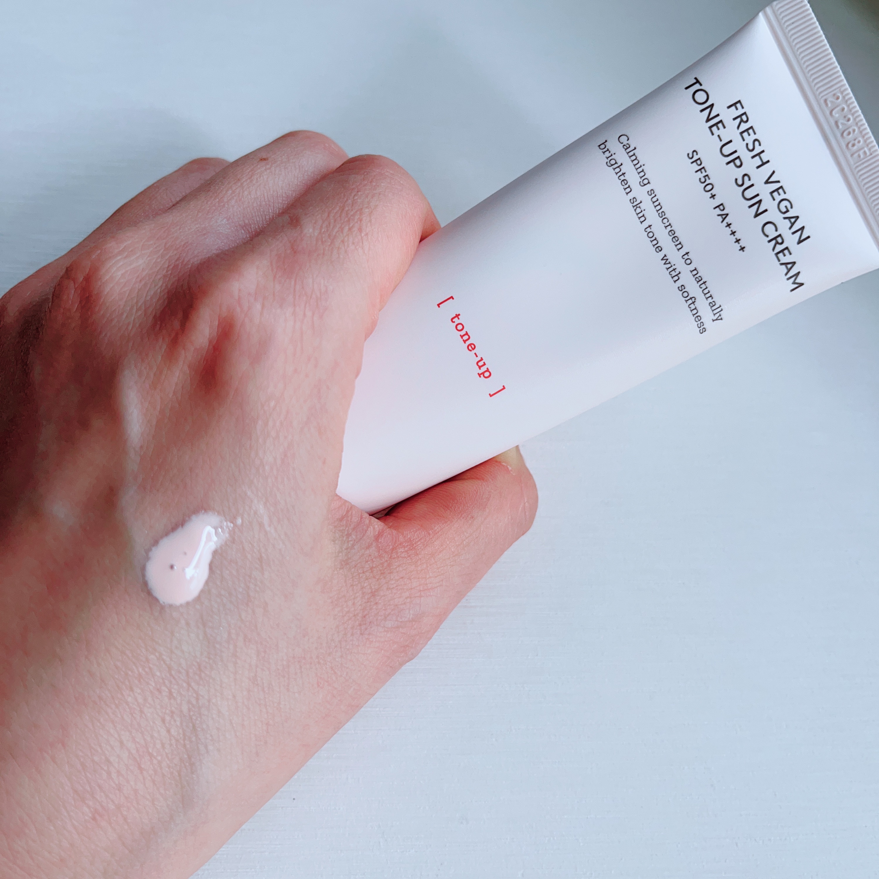 リリーフサンモイスチャライザー/HYGGEE/化粧下地を使ったクチコミ（2枚目）