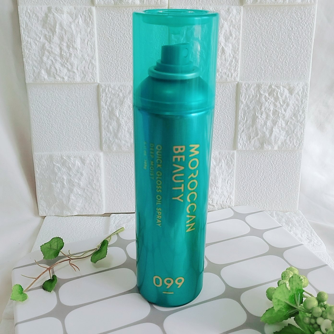 モロッカンビューティ ディープモイスト クイックグロス オイルスプレー 145g/モロッカンビューティ/ヘアスプレーを使ったクチコミ（2枚目）