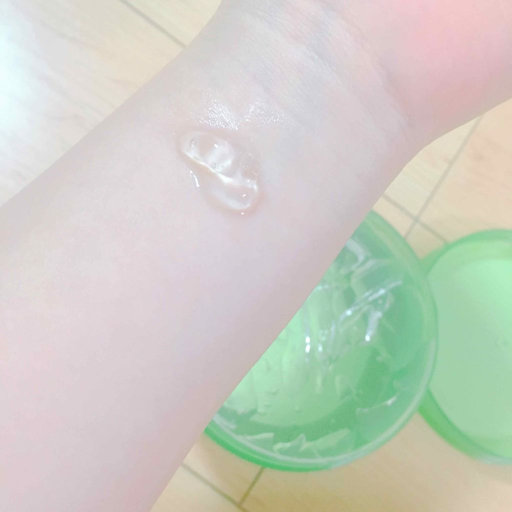 マイルド＆モイスチャーアロエジェル/ネイチャーリパブリック/ボディローションを使ったクチコミ（3枚目）