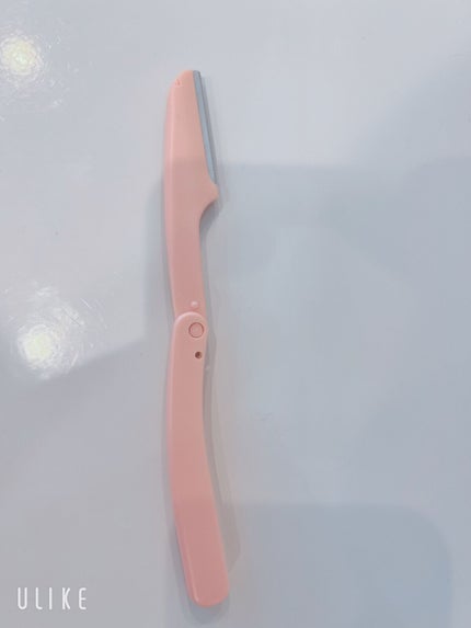 シック シック プレミア 敏感肌用 折りたたみタイプのクチコミ「敏感肌用カミソリ
マイクロガード刃だから安心して処理できる👏
従来のセーフティガードよりも約2.....」(3枚目)