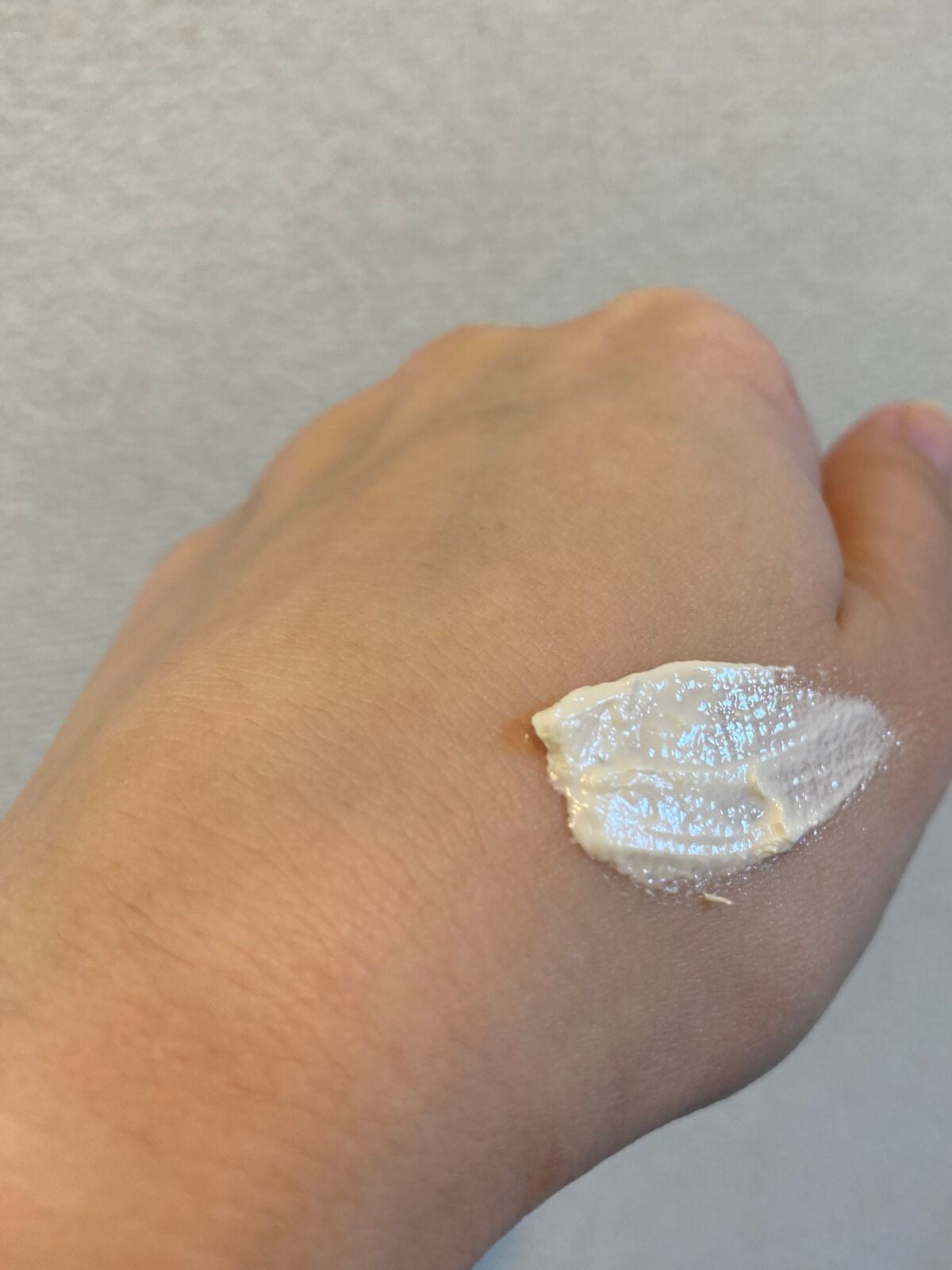 乾燥さん 保湿力スキンケアバーム/乾燥さん/化粧下地を使ったクチコミ(4枚目)