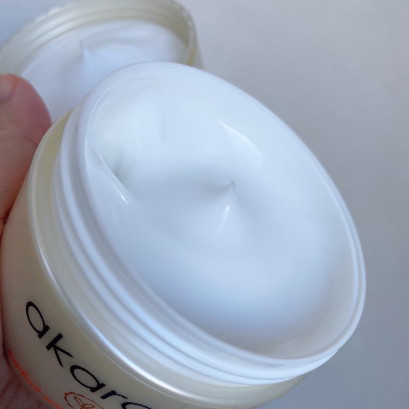 メディカルリンクルジェルクリーム/アカラン/オールインワン化粧品を使ったクチコミ(2枚目)