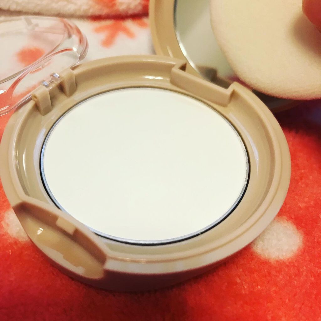 えり on LIPS 「メイクカバーオイルリセットを使用中🌸テカリを一瞬で抑え、メイク..」(3枚目)