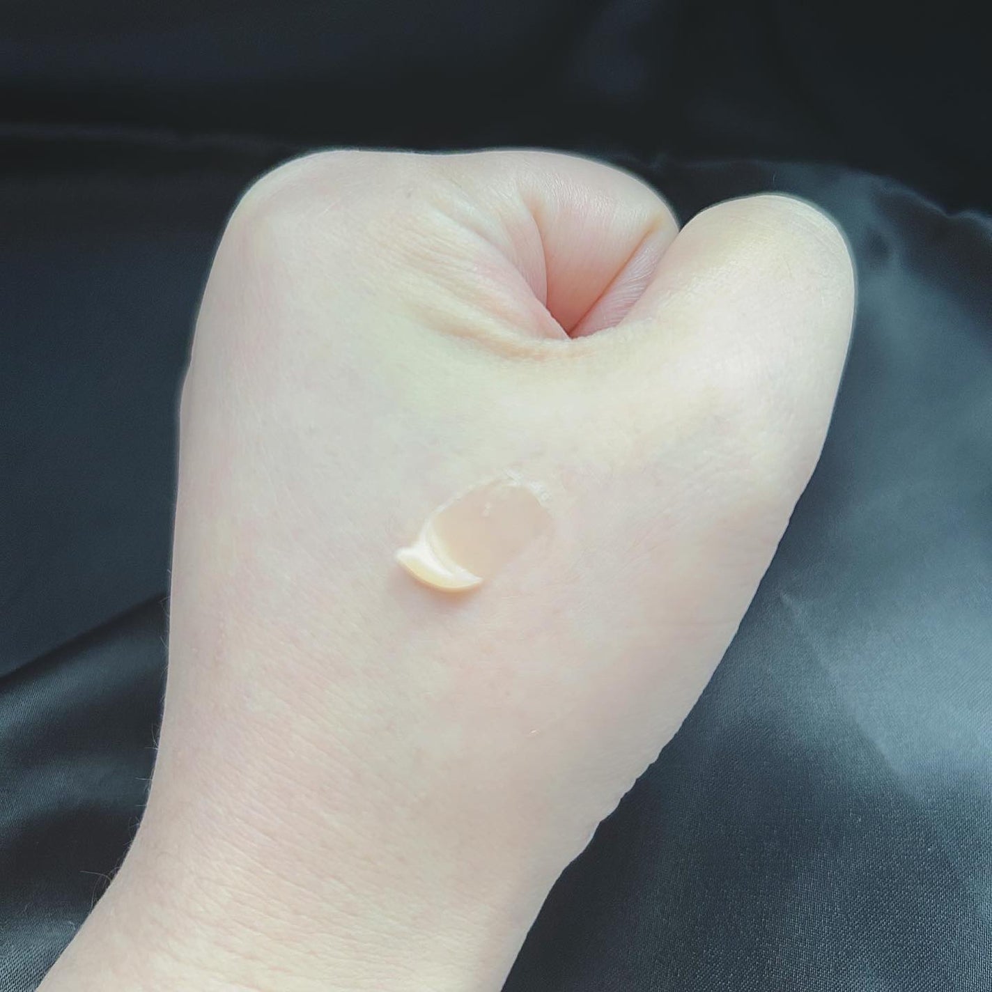 ニベア ロイヤルブルーリップ 濃密美容ケア/ニベア/リップ美容液を使ったクチコミ(5枚目)