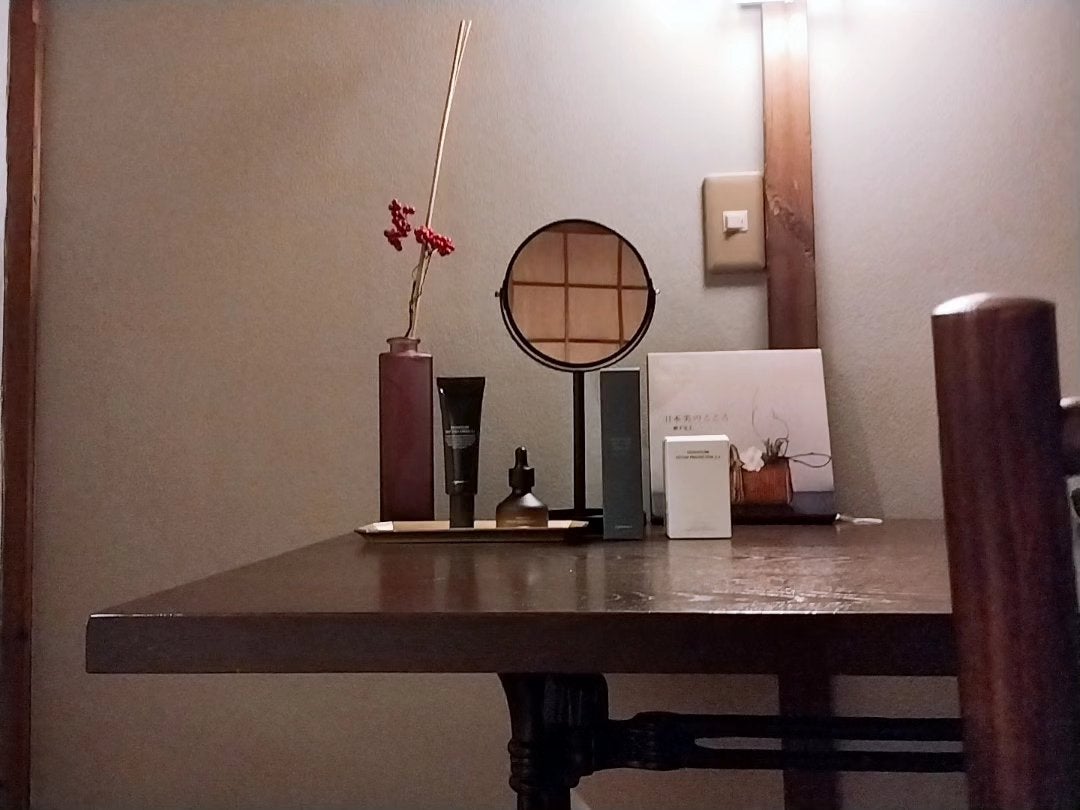 mcgroupakiko on LIPS 「毛穴が目立ってきたと感じたら実際のエステティックショップやメイ..」(7枚目)