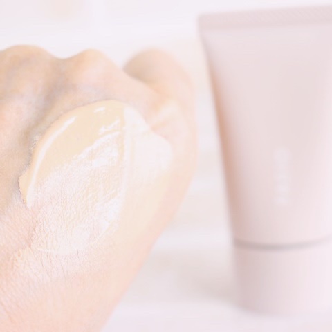 エアリーステイ BB ティント UV/FASIO/BBクリームを使ったクチコミ（3枚目）