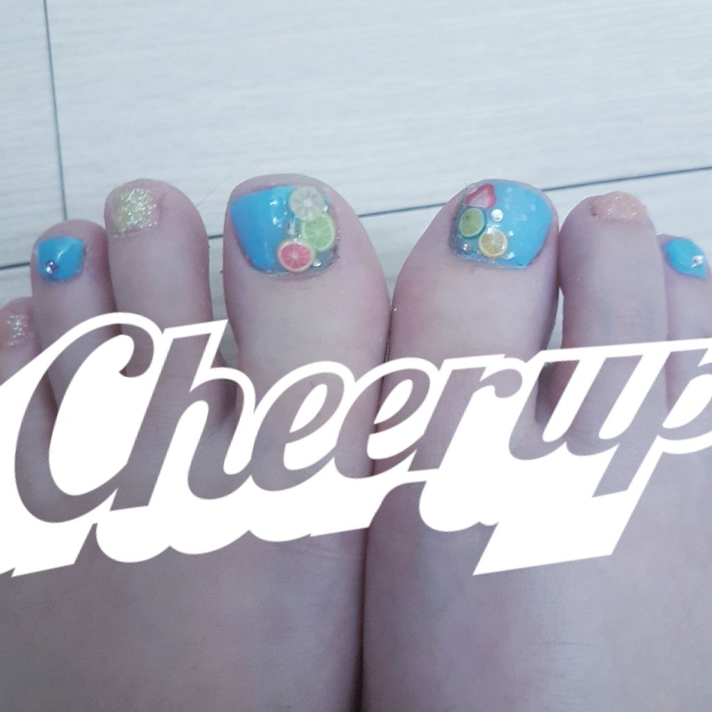 lin on LIPS 「簡単で夏っぽ!フルーツネイル(*´艸`)100均(私はセリアで..」(1枚目)