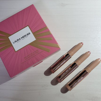 ローズグロウ リフレクションズ キャビアスティック トリオ/ローラ メルシエ/スティックアイシャドウを使ったクチコミ(1枚目)