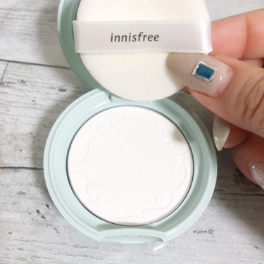 innisfree ノーセバム　ミネラルパクト　Sのクチコミ「本日の#コスメ購入品 

#イニスフリーノーセバムミネラルパクト 

このサイズ感。
メイク直.....」（3枚目）