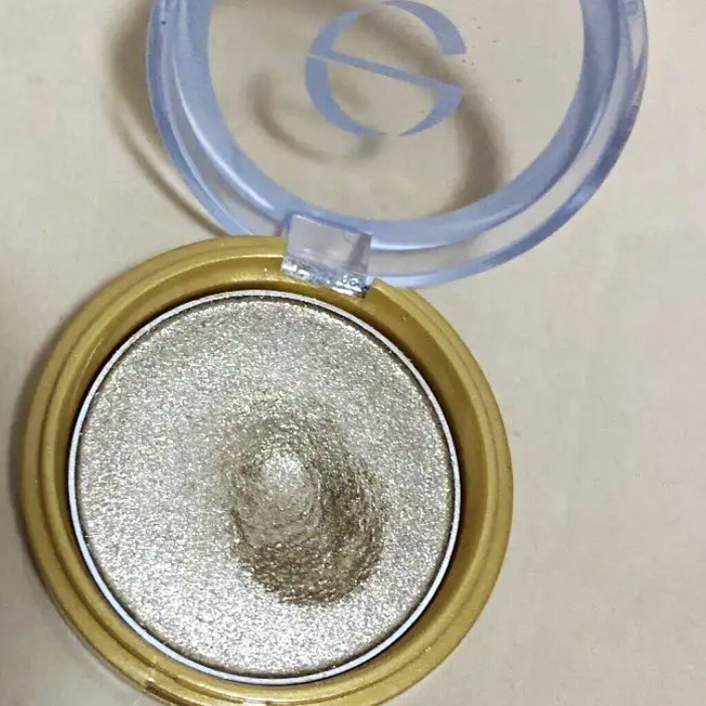 シャイニーシャドウ N SI03イエローゴールド/excel/単色アイシャドウを使ったクチコミ（1枚目）