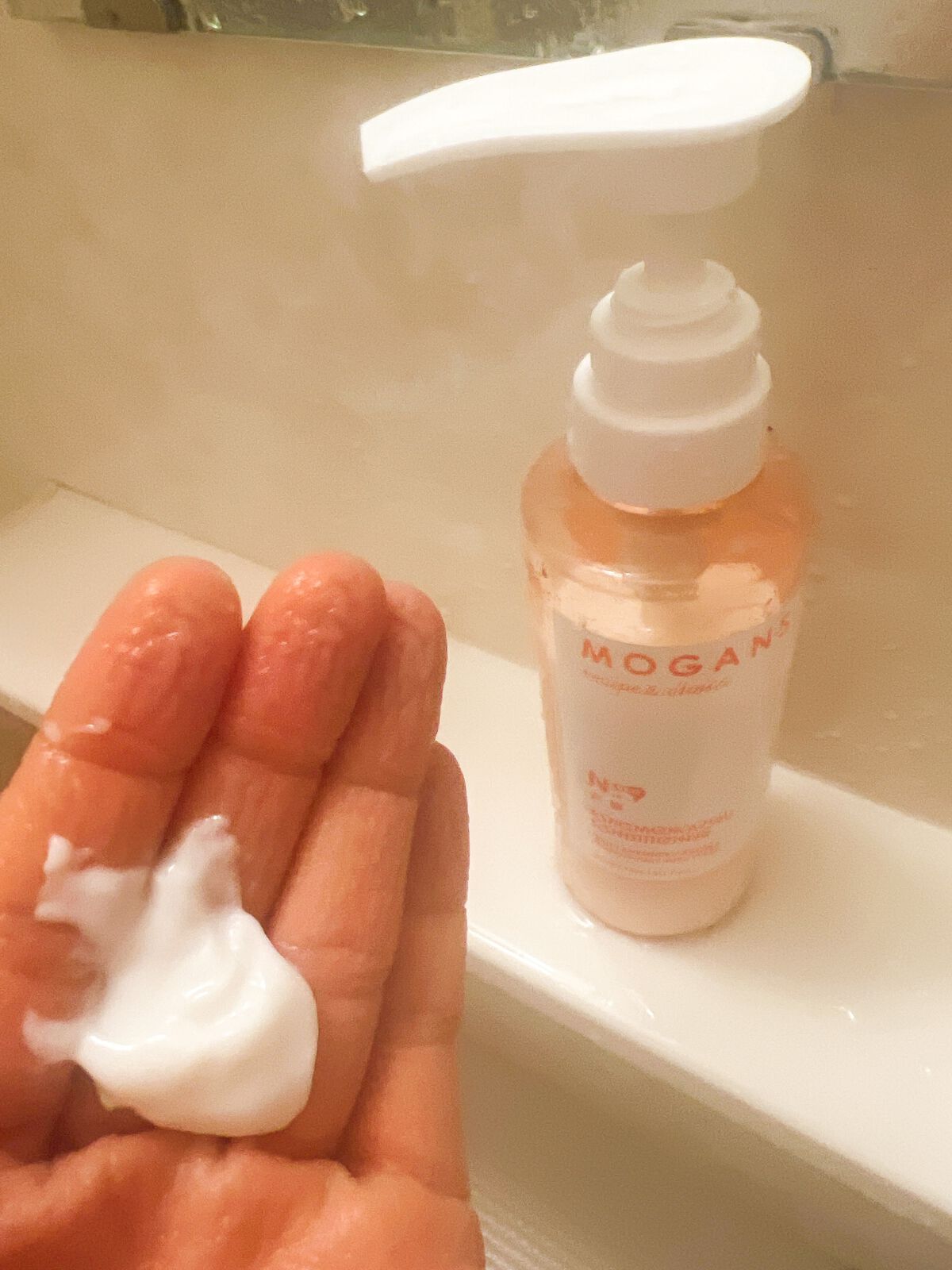 ノンシリコン アミノ酸 シャンプー/コンディショナー 衣薫（ころもかおる） シャンプー 300ml/MOGANS/市販シャンプーを使ったクチコミ（3枚目）