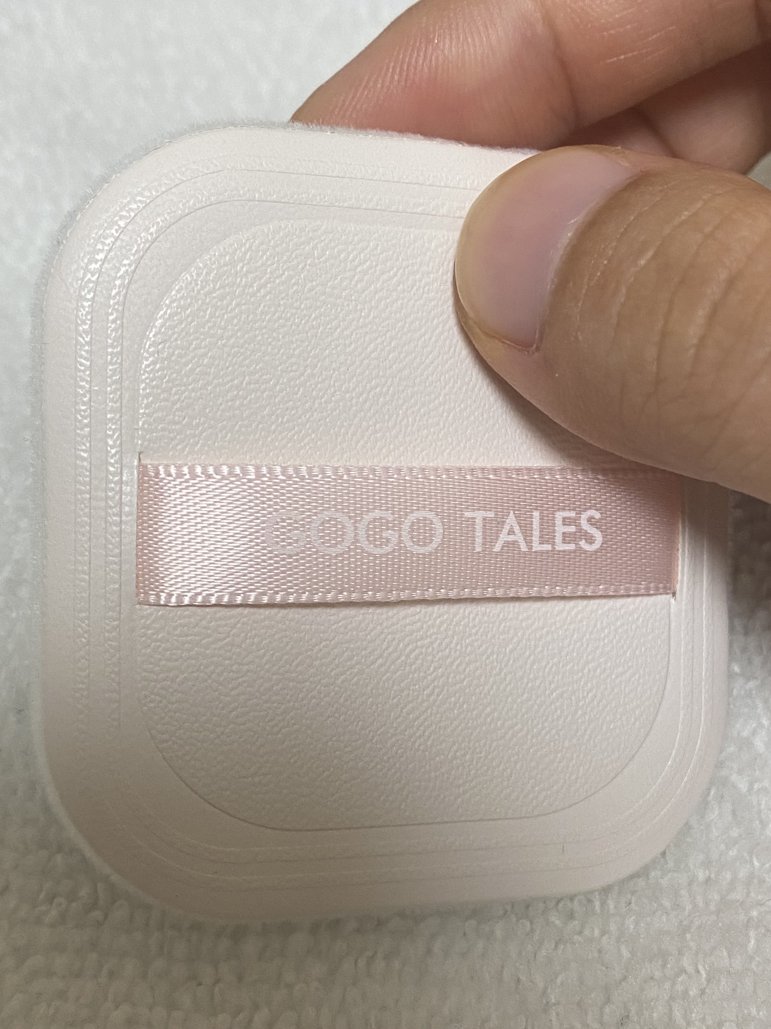 フェイスパウダー/GOGO TALES/プレストパウダーを使ったクチコミ（3枚目）