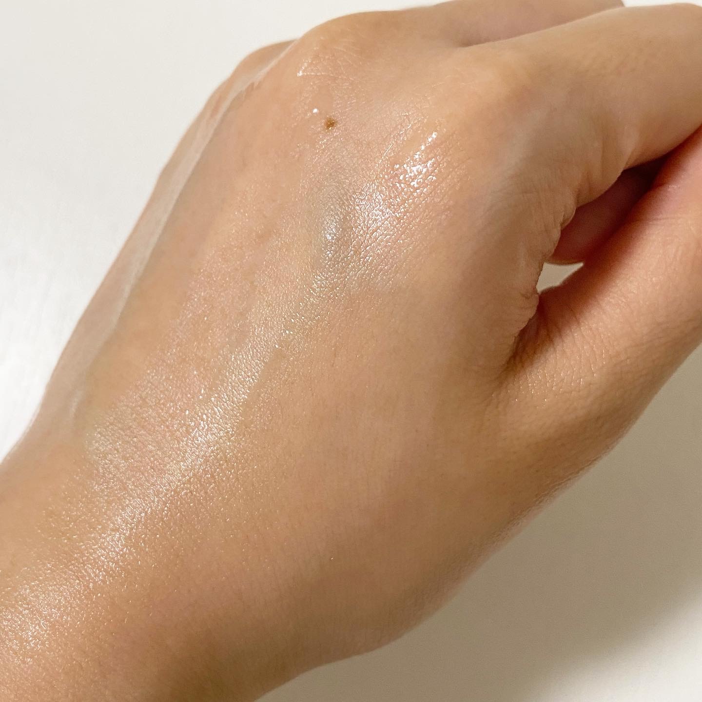 ロサ セレナイト スノーローズ エッセンス クリスタルスキン ローション/ROSA FAYRE/化粧水を使ったクチコミ（3枚目）