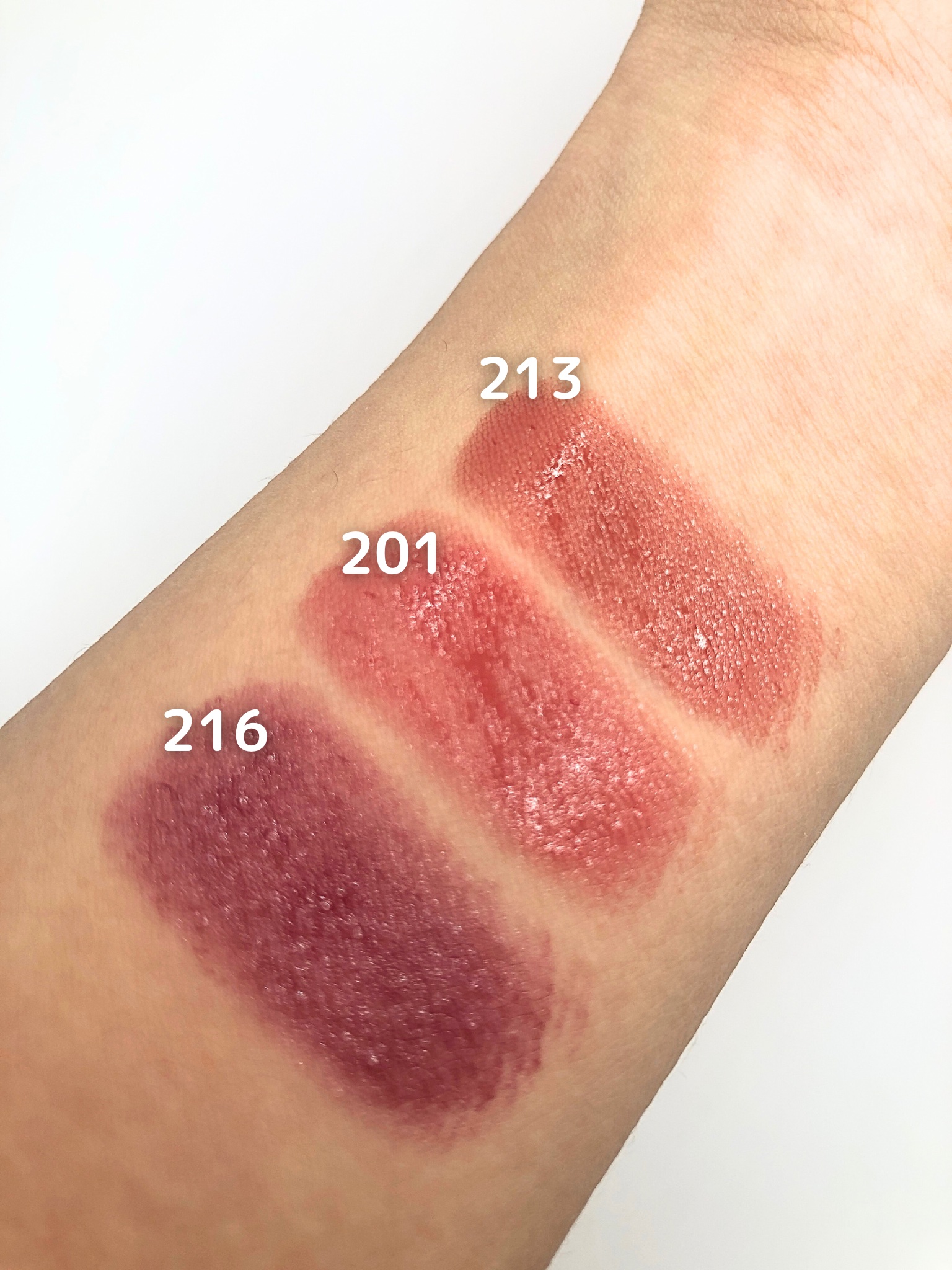 ボンディンググロウリップスティック/Laka/口紅を使ったクチコミ（3枚目）