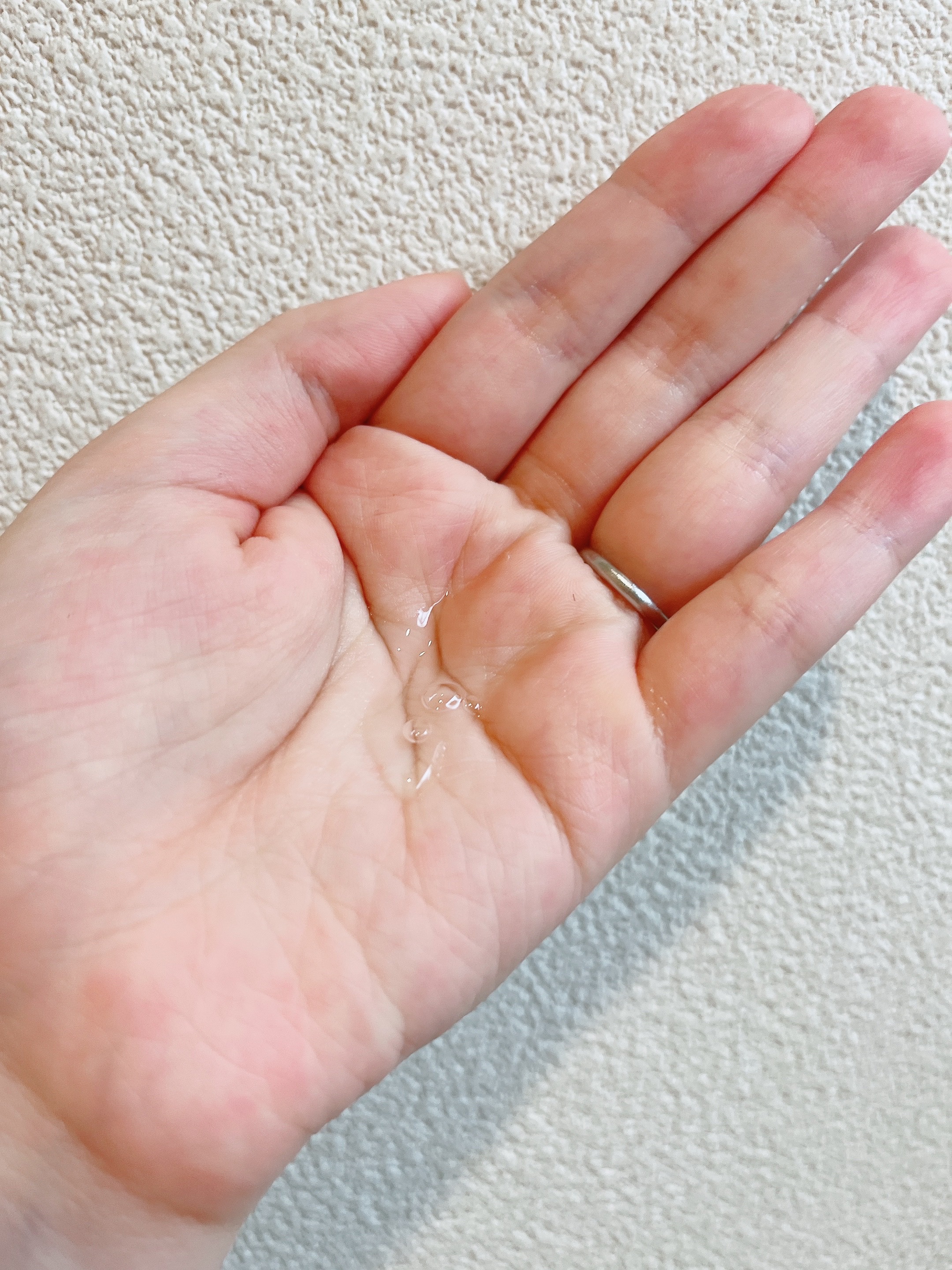 ティーツリーカーミングハイドロセラム/MEDIHEAL/美容液を使ったクチコミ（3枚目）