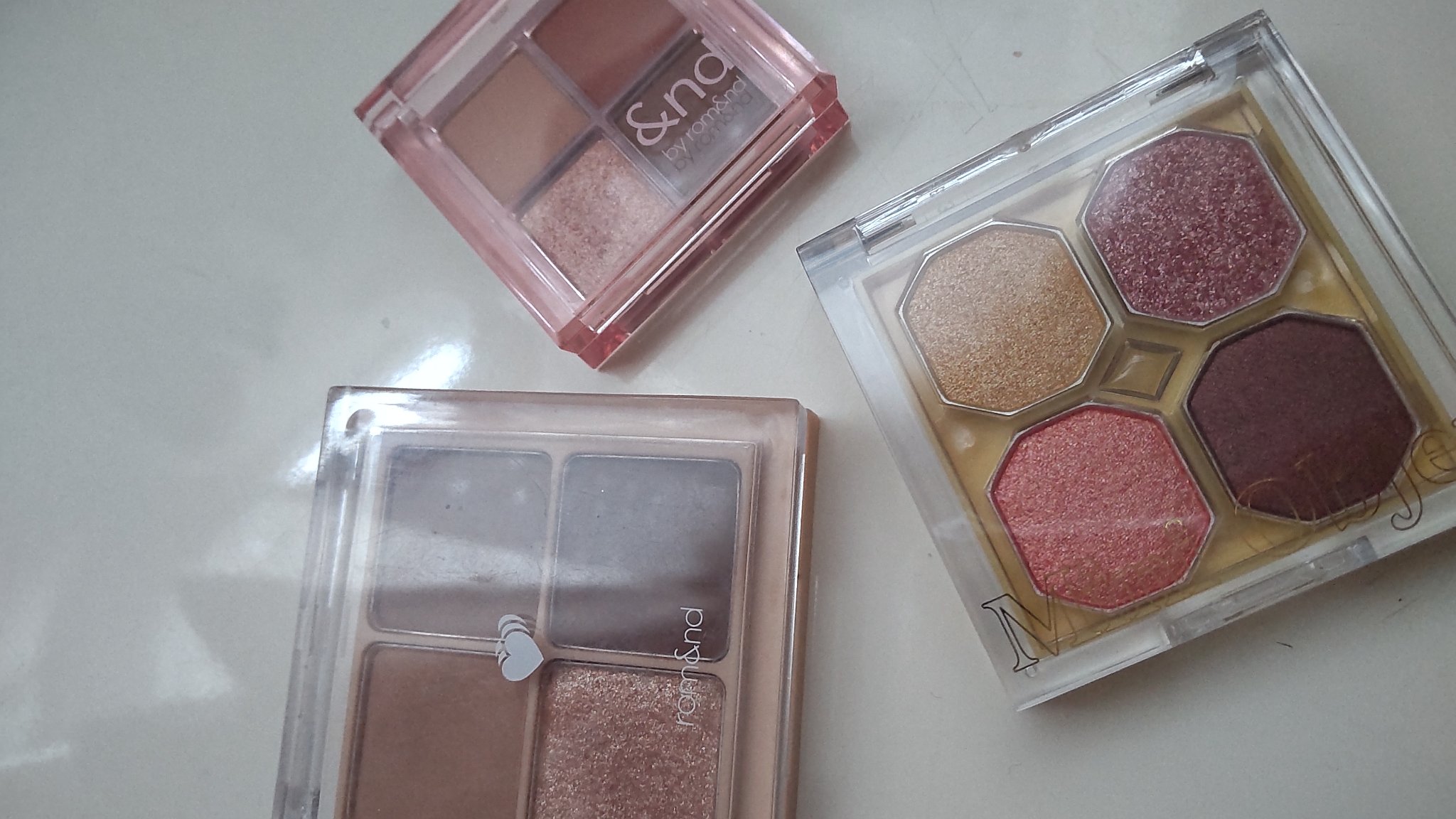 DIKALU cocovinus eyes Mini Objetのクチコミ「【使った商品】
&nd by rom&nd アップルシナモン
rom&ndベターザンアイズ03.....」（1枚目）