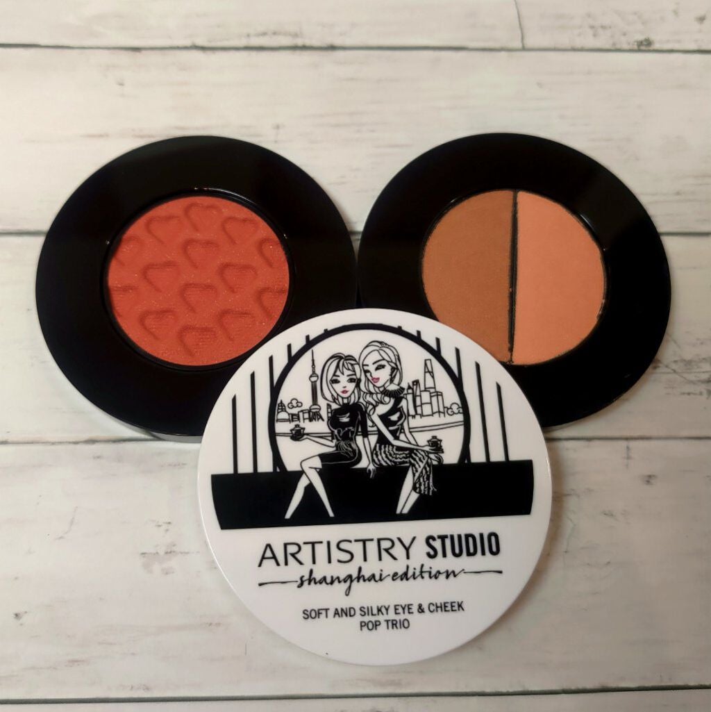 シャンハイ エディション ソフト アンド シルキー アイ アンド チーク ポップ トリオ アーティストリー