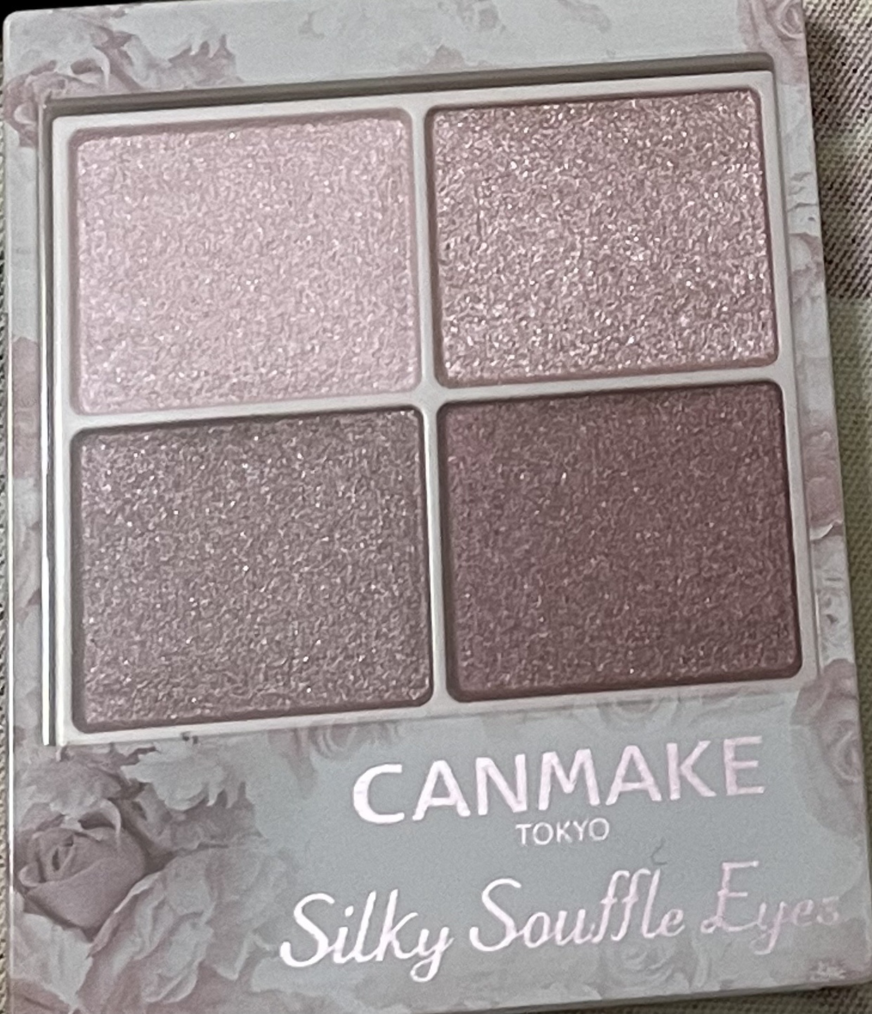 Pressed Powder Shadow /ColourPop/アイシャドウパレットを使ったクチコミ（2枚目）