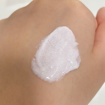 ダヴ ふわとろクリーミースクラブ ザクロ&シアバター/ダヴ/ボディスクラブを使ったクチコミ(2枚目)