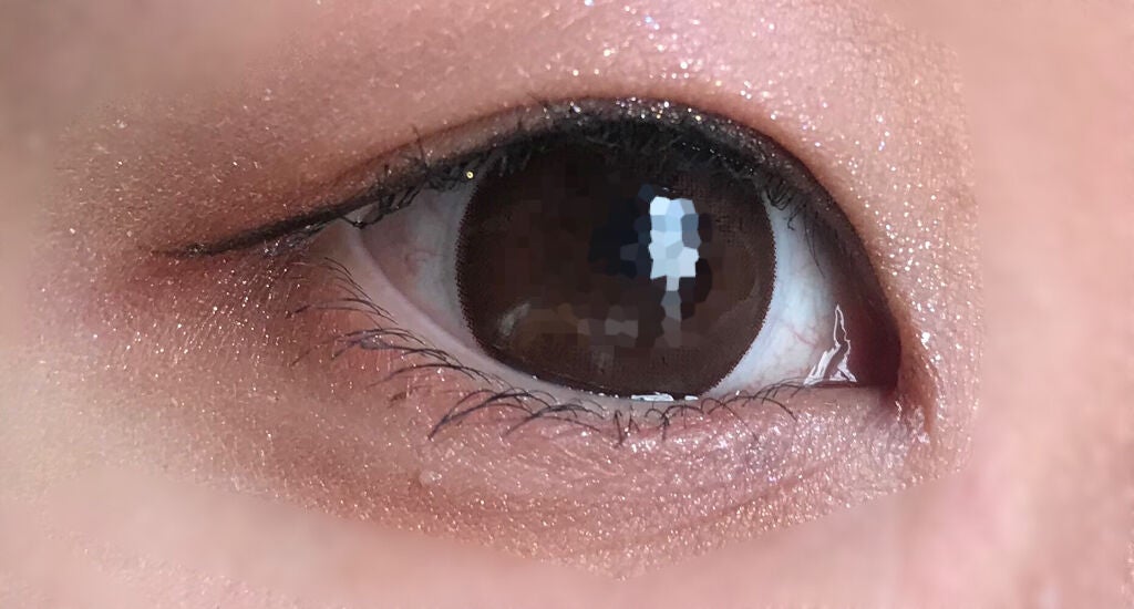 ズボラちゃん。 on LIPS 「最近の普段メイク👀いつも左だけまつ毛うまくいく🤣ファンデーショ..」(1枚目)