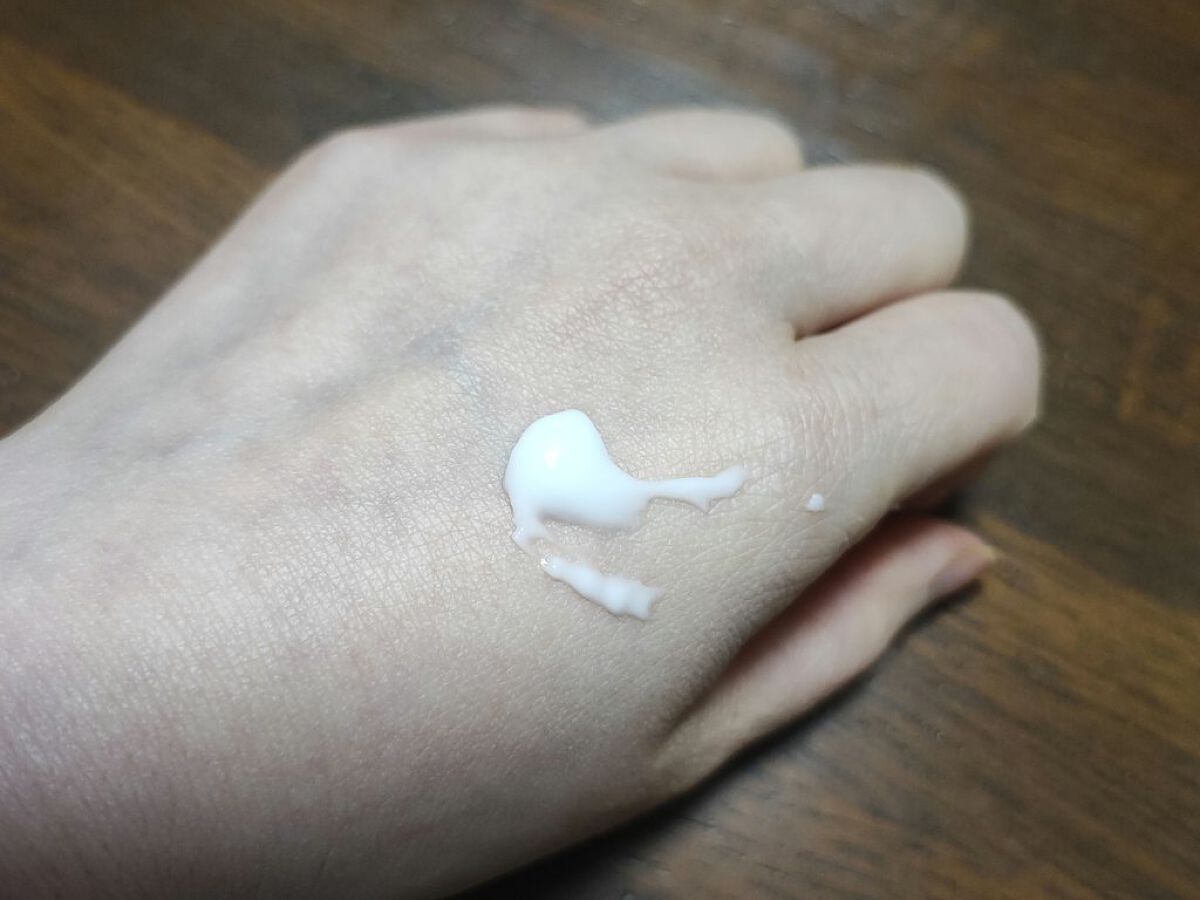 クレンズ ミー ソフトリー ミルククレンザー/SIORIS/ミルククレンジングを使ったクチコミ（2枚目）