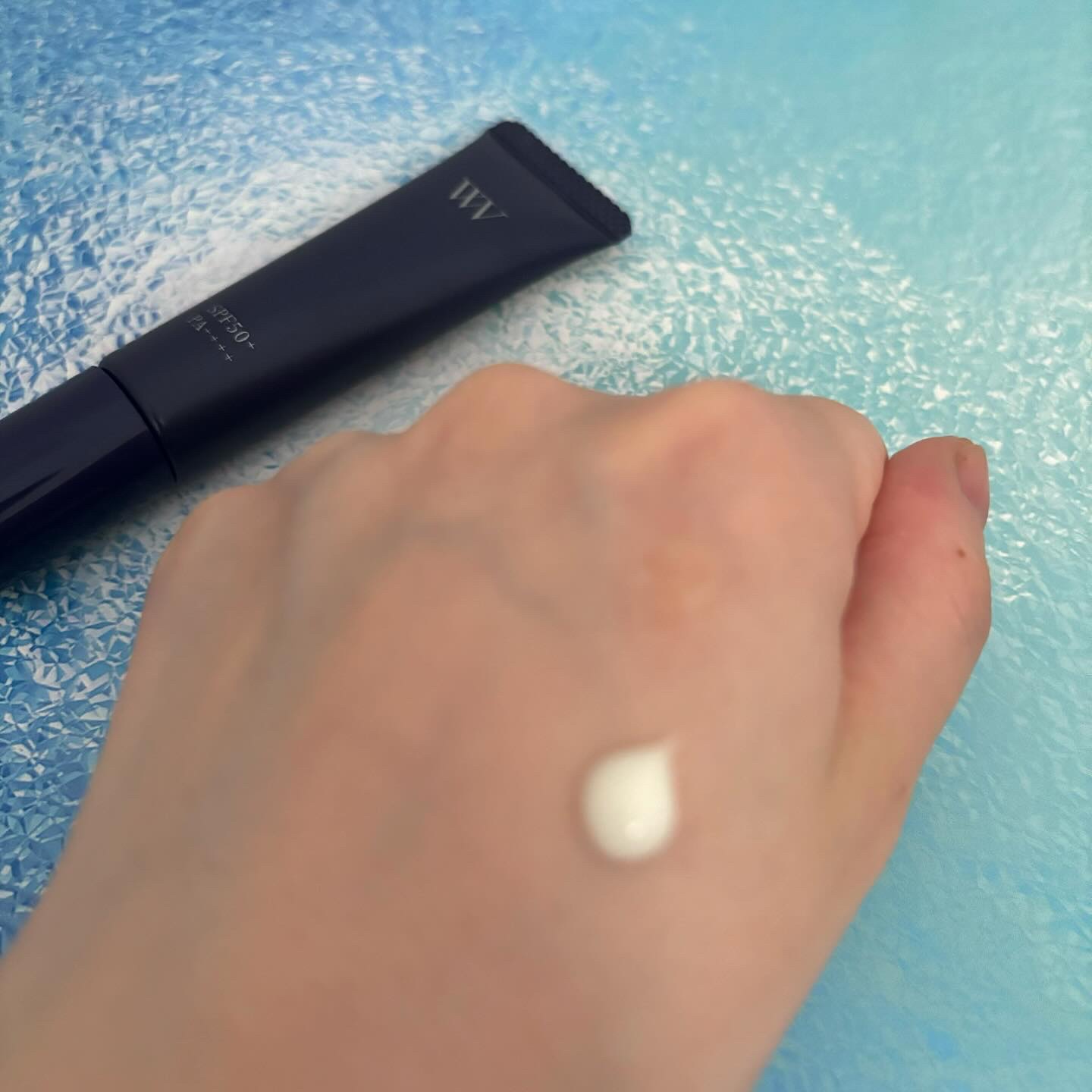 WHITE VEIL ブライトセラムUV/WHITE VEIL/日焼け止めローションを使ったクチコミ（2枚目）