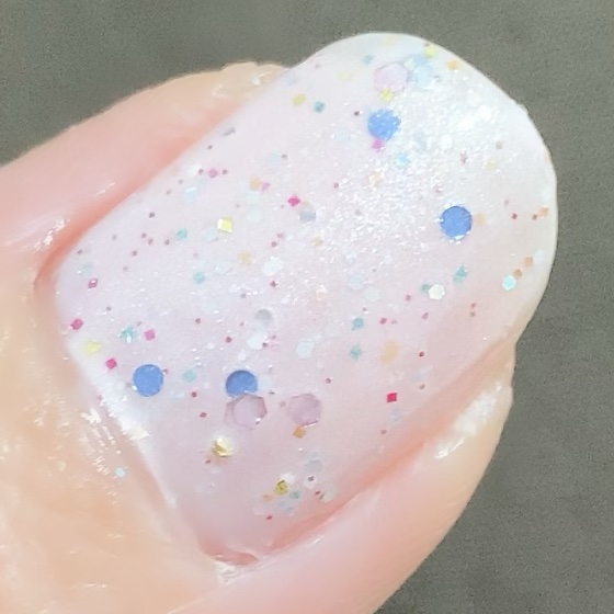 エクセル ネイルポリッシュ N NL47 ポッピングクルー(限定色)/excel/マニキュアを使ったクチコミ（2枚目）